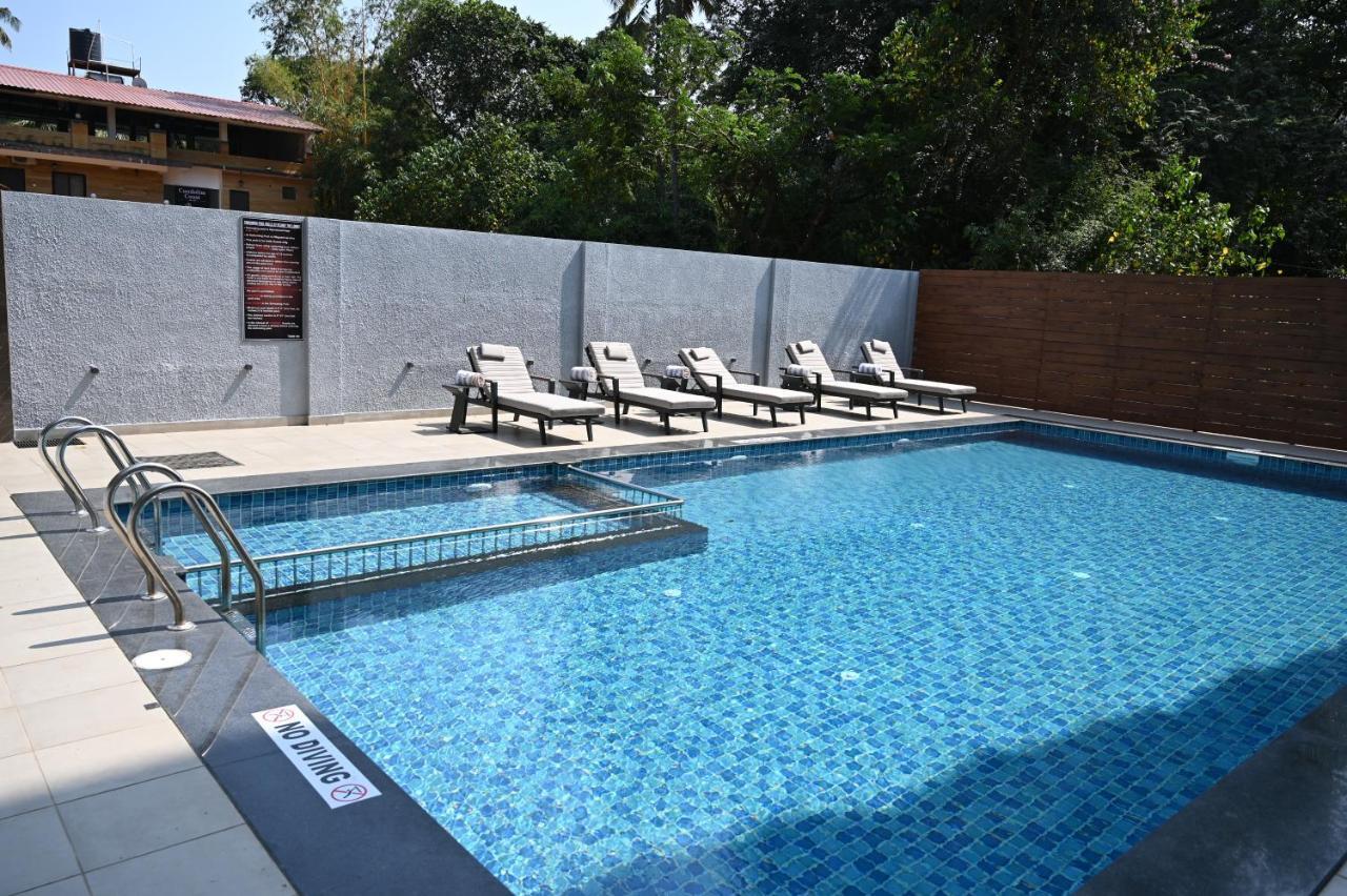 Resort The Lohias, Goa Candolim Buitenkant foto