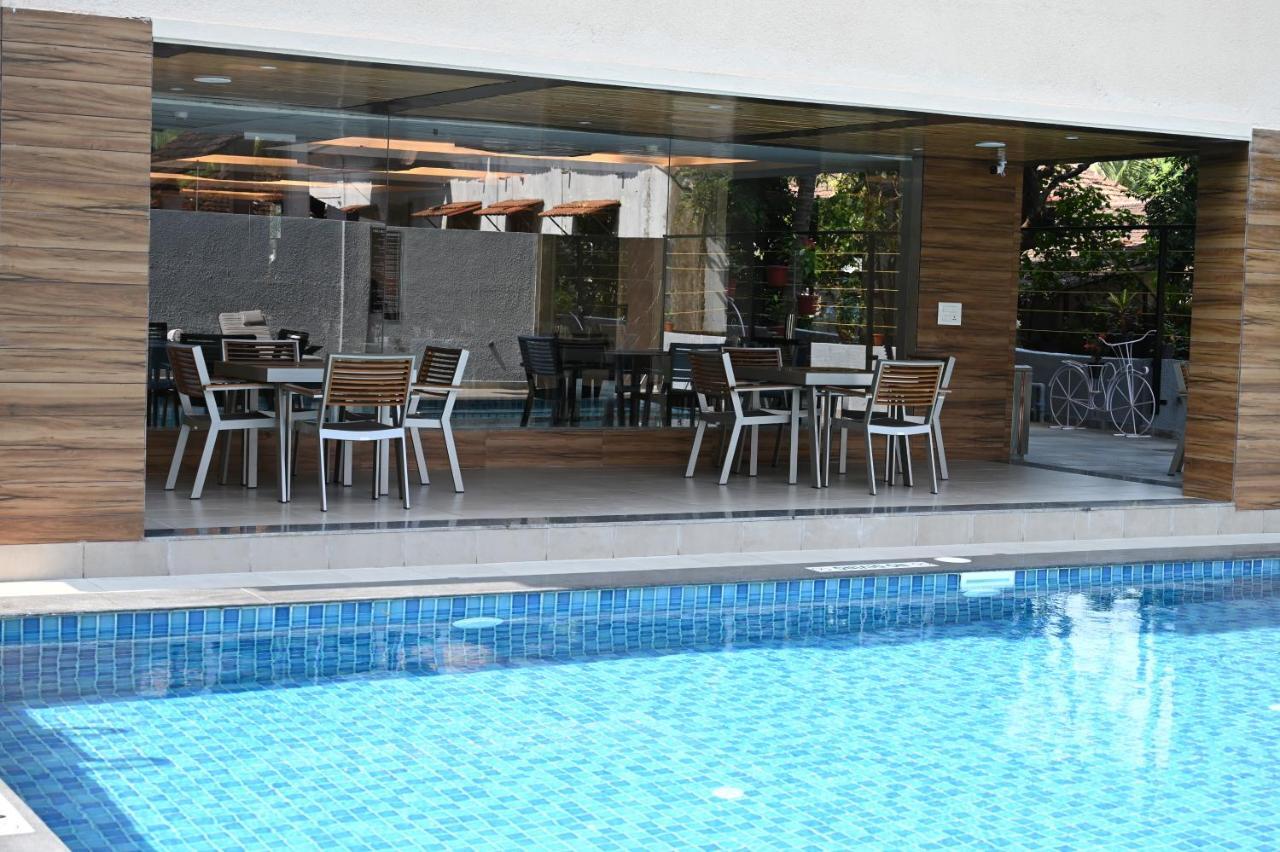 Resort The Lohias, Goa Candolim Buitenkant foto