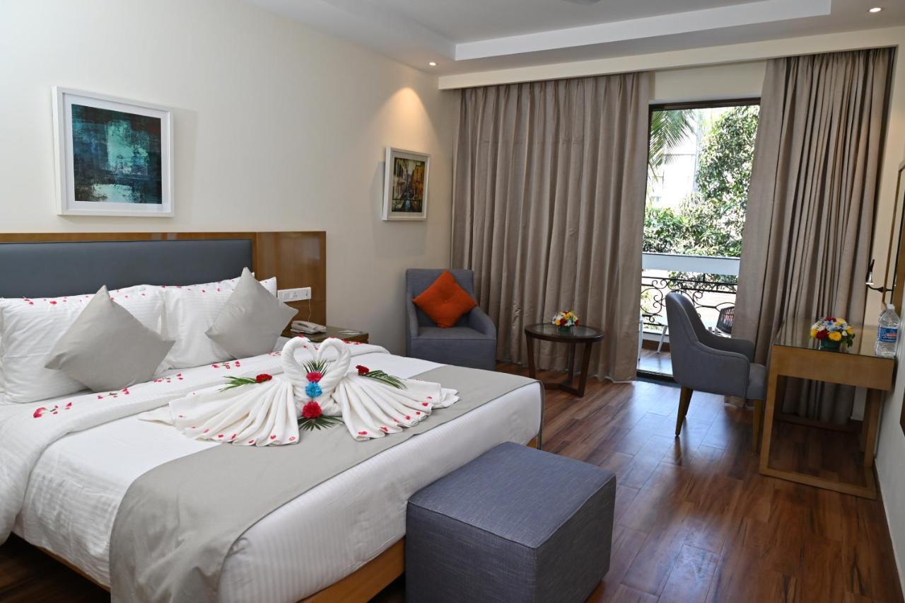 Resort The Lohias, Goa Candolim Buitenkant foto