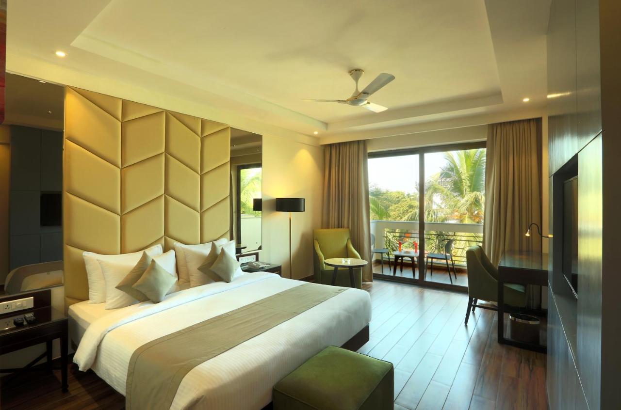 Resort The Lohias, Goa Candolim Buitenkant foto