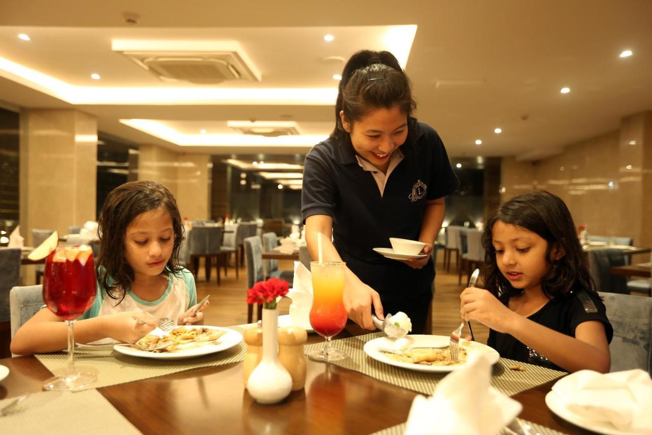 Resort The Lohias, Goa Candolim Buitenkant foto